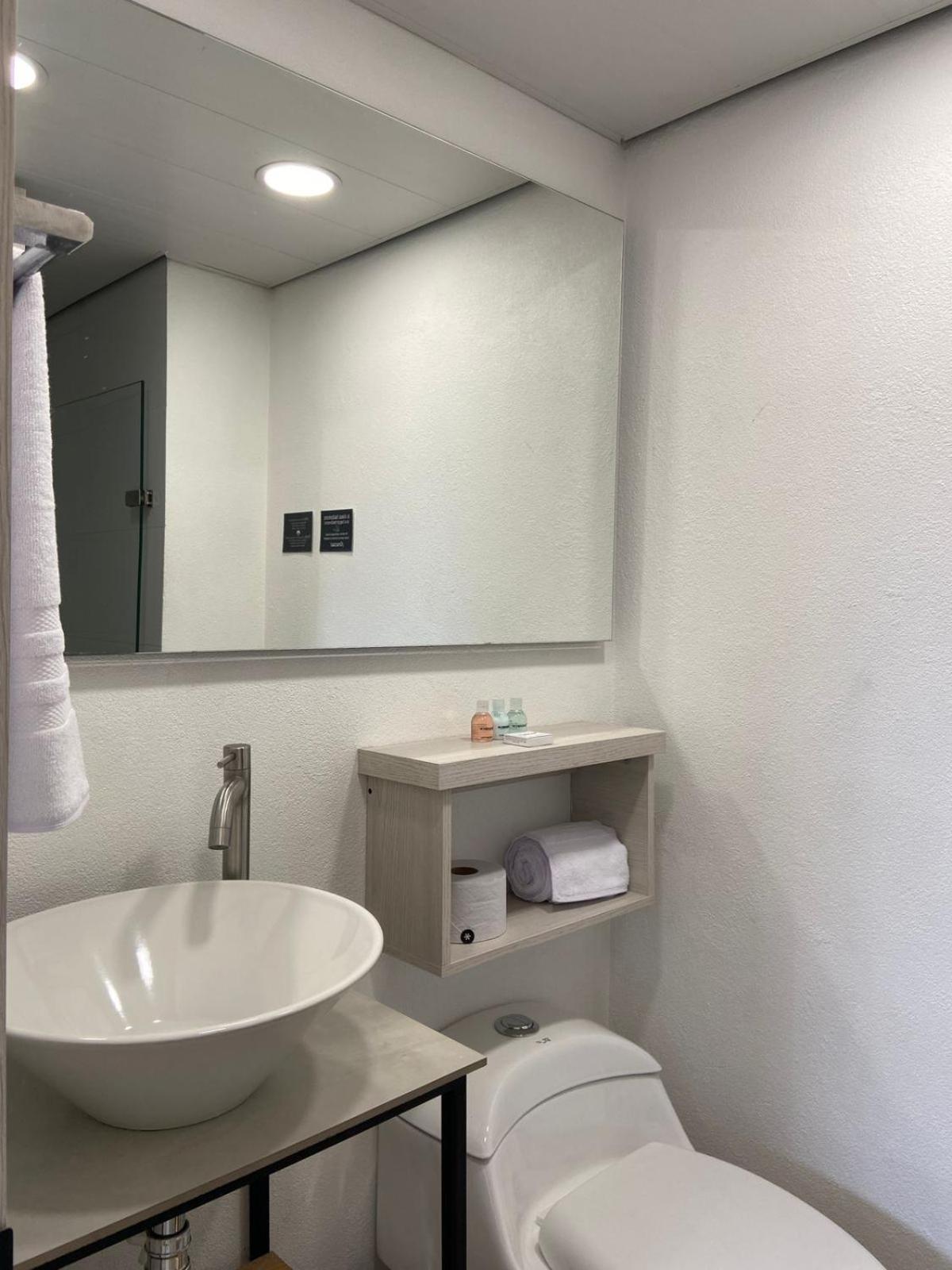 Hotel Santa Ana Medellin Bagian luar foto