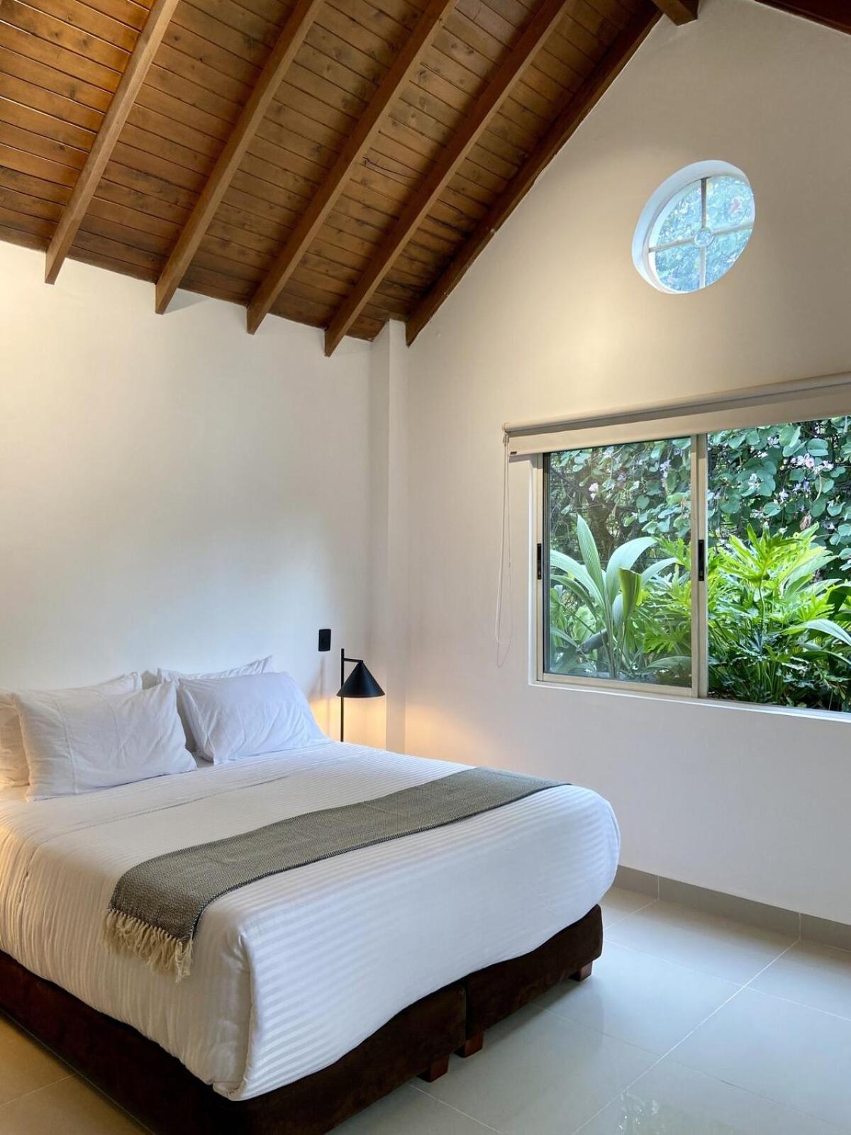 Hotel Santa Ana Medellin Bagian luar foto